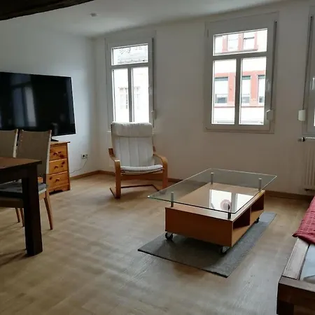 Ganzes Haus, Zentrale Lage Nuerburgring 公寓