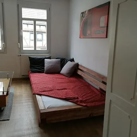 Ganzes Haus, Zentrale Lage Nuerburgring