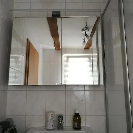 Ganzes Haus, Zentrale Lage Nuerburgring אדנאו