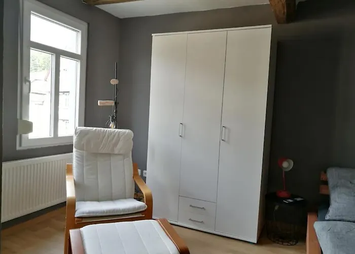 Ganzes Haus, Zentrale Lage Nuerburgring Lägenhet *